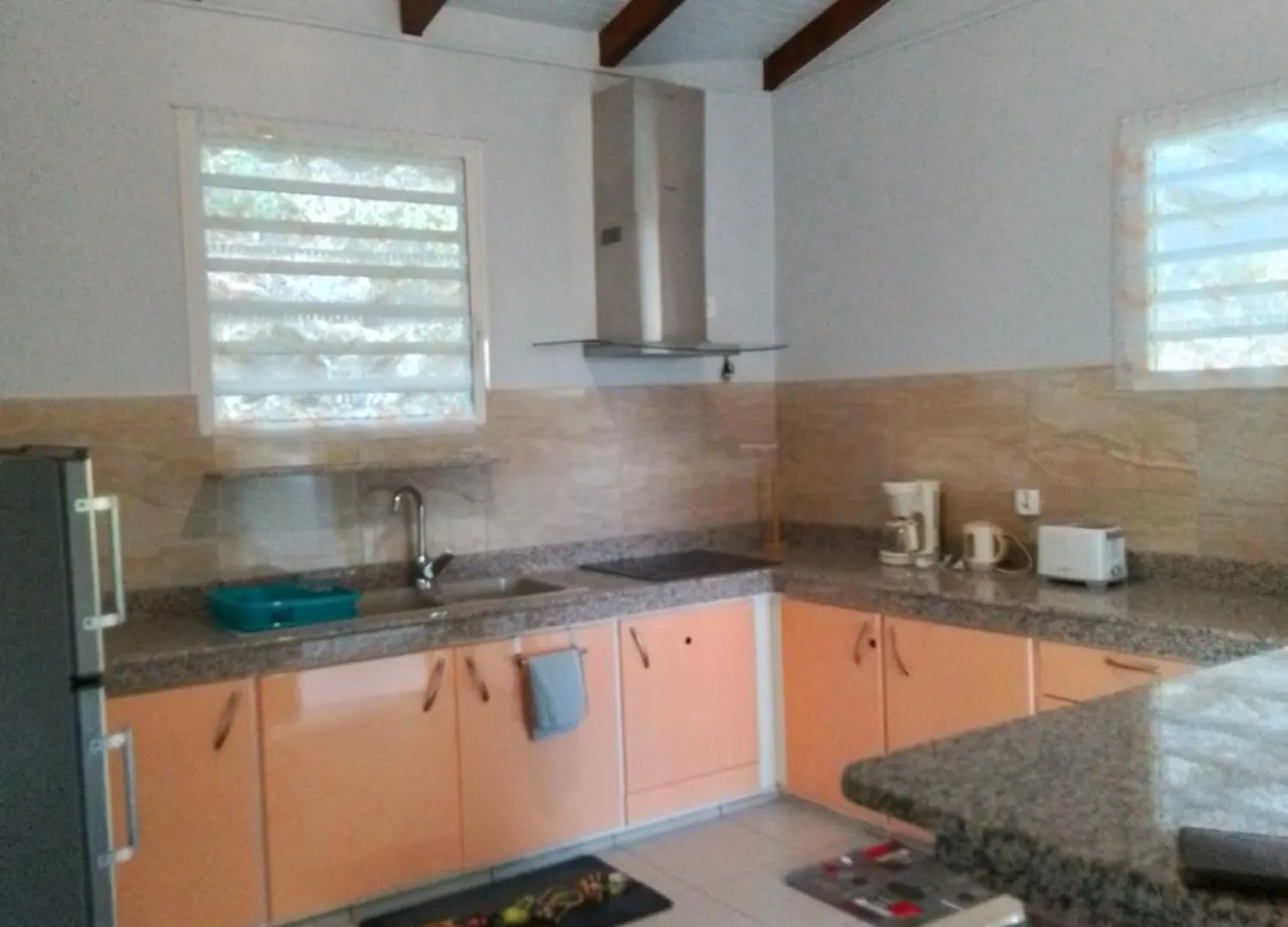 Maison Tamarin Bouillante 0*,